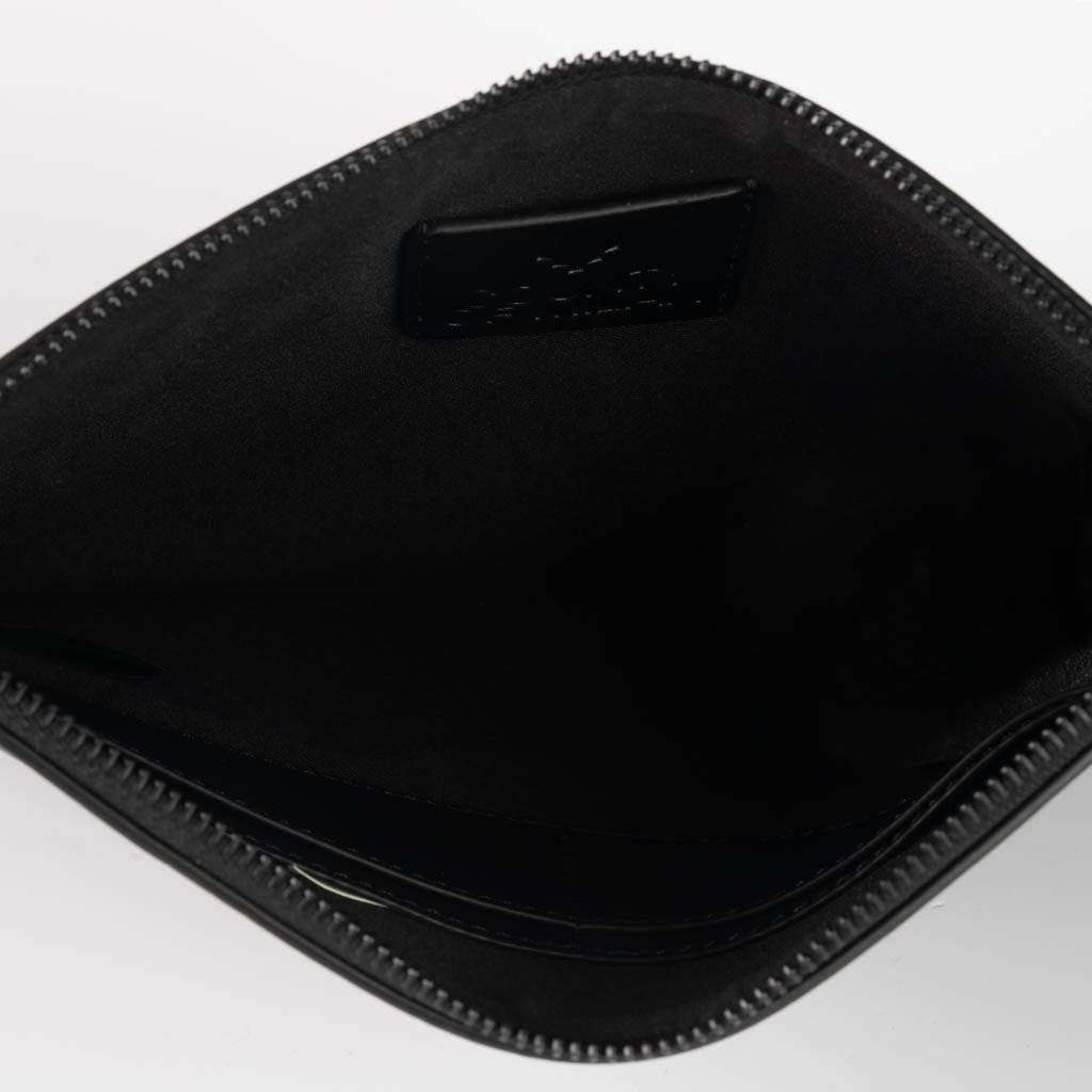 POCHETTE UOMO MARCELO BURLON COUNTY OF MILAN CON LETTERING - COL. NERO