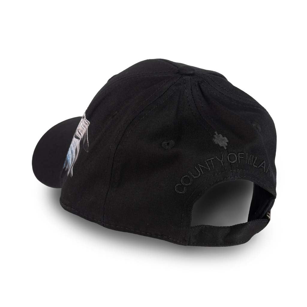 CAPPELLINO UOMO COUNTY OF MILAN CON VISIERA E STAMPA - COL. NERO / ROYAL WINGS