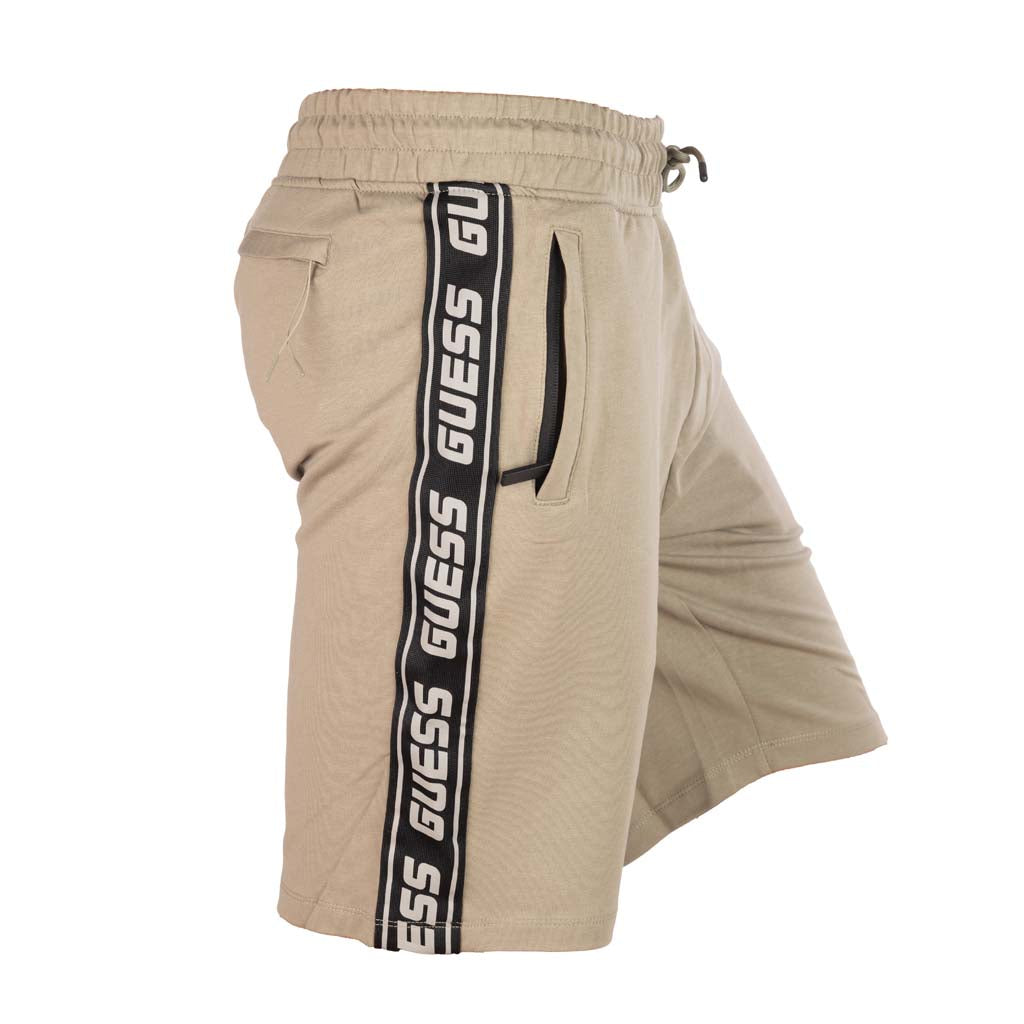 SHORTS UOMO GUESS CON BANDE LOGATE LATERALI - COL. VERDE OLIVA